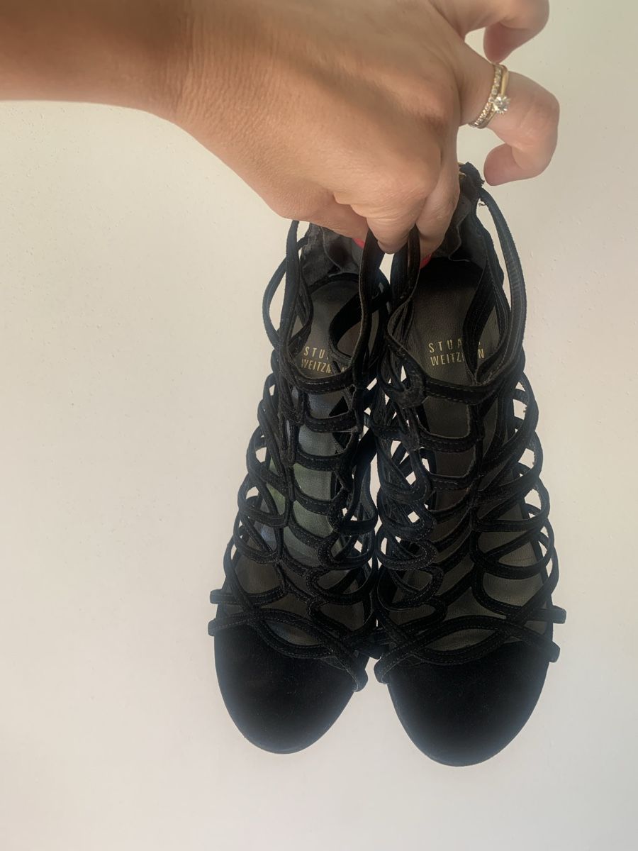 Stuart Weitzman Scarpe da donna: Stuart Weitzman schwarze High Heels aus Wildleder Gr. 38 – Nuovo (secondo la descrizione) da Regensdorf venduto da secondchancefashion 2