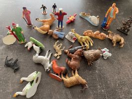 Kleines Lot Tiere gebraucht und ungebraucht mit Menschen