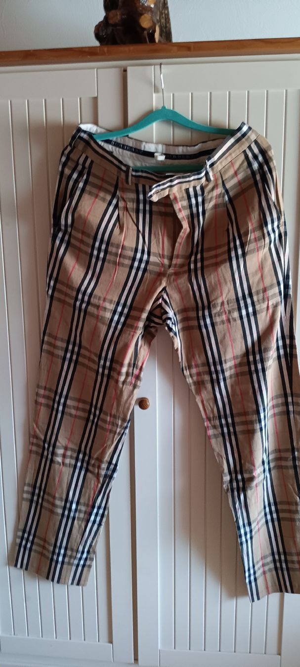 Burberry Hosen: BURBERRY GOLFERHOSE Gr.34 – Gebraucht aus Maienfeld von Andyr44