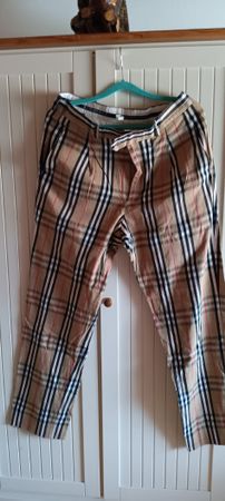 BURBERRY GOLFERHOSE Gr.34