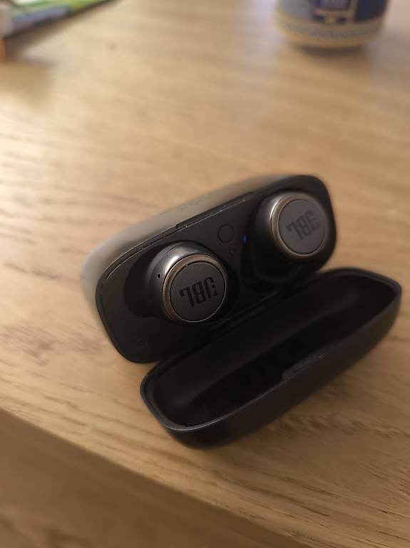 JBL Cuffie: Jbl live 300 tws – Usato da Bassersdorf venduto da Firsthasi