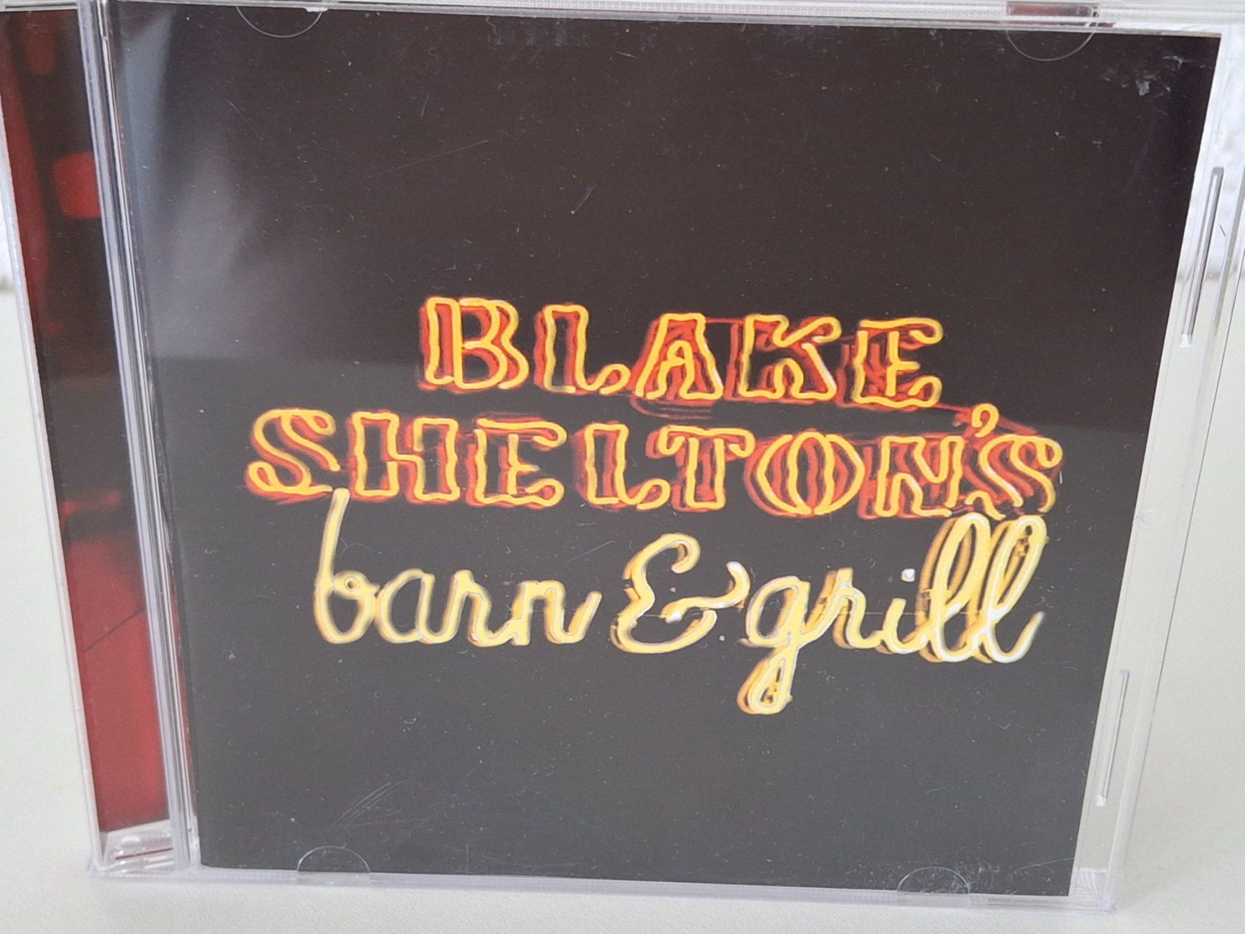 CD: CD Blake Shelton's   Barn & Grill  🤠 – Usato da Aarberg venduto da Jackup1