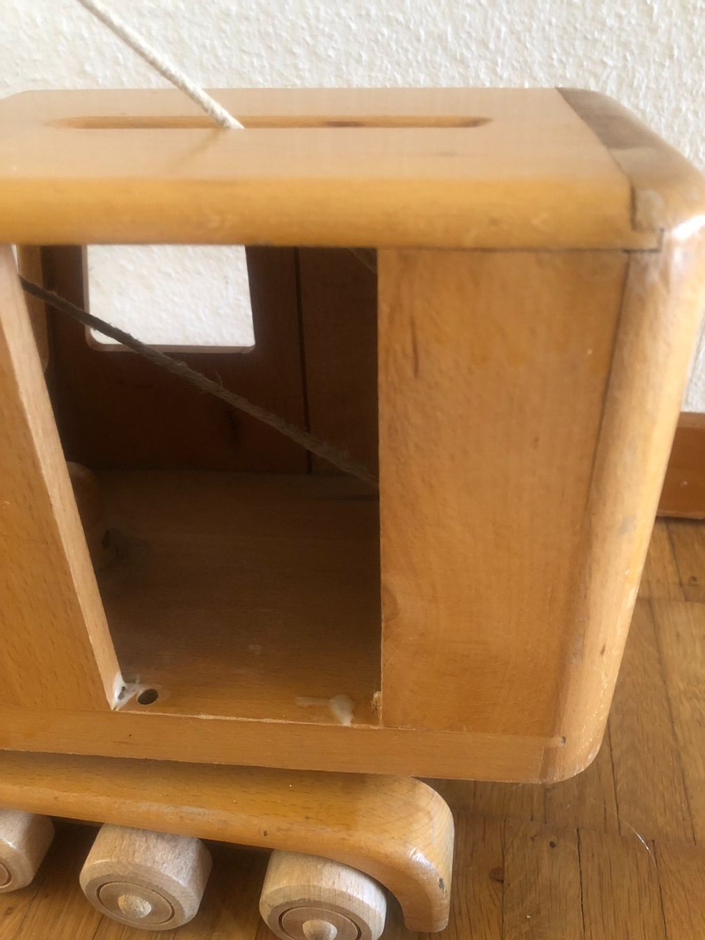Giocattoli: Holz- Seilbagger /Kranwagen – Usato da Bassersdorf venduto da sammelfloh 2