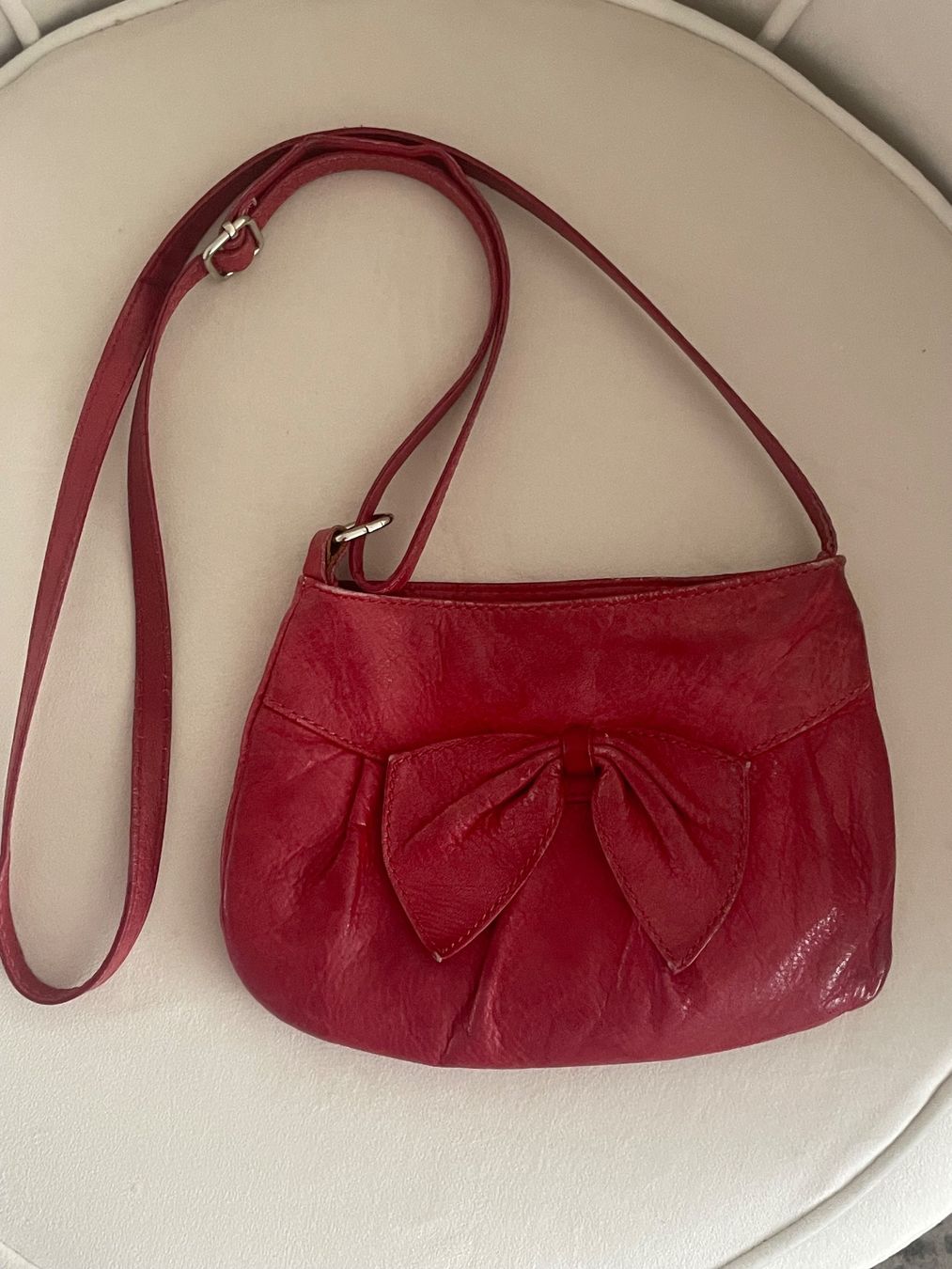Taschen für Damen: Umhängetasche aus Leder rot – Gebraucht aus Zürich von mar_y97k 1
