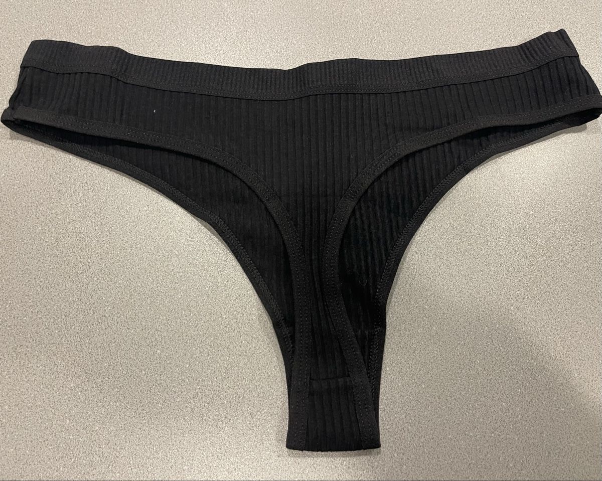 Altra biancheria intima: Schwarzer String Tanga - Grösse L - NEU! – Nuovo e nell'imballaggio originale da Wohlen AG venduto da abaci 1