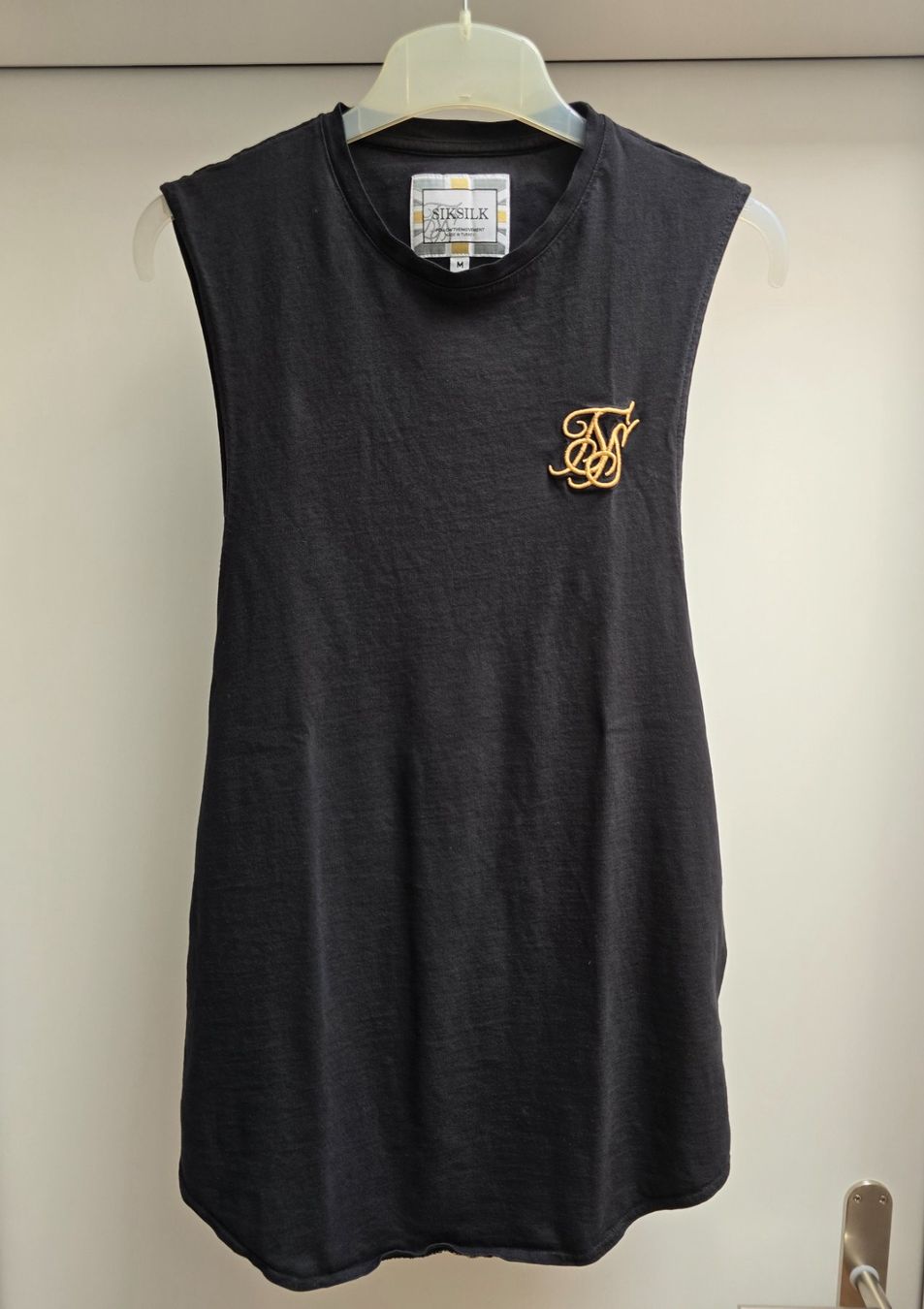T-shirt: Tank Top SikSilk (M) black – Usato da Alpnach Dorf venduto da ben_zb29