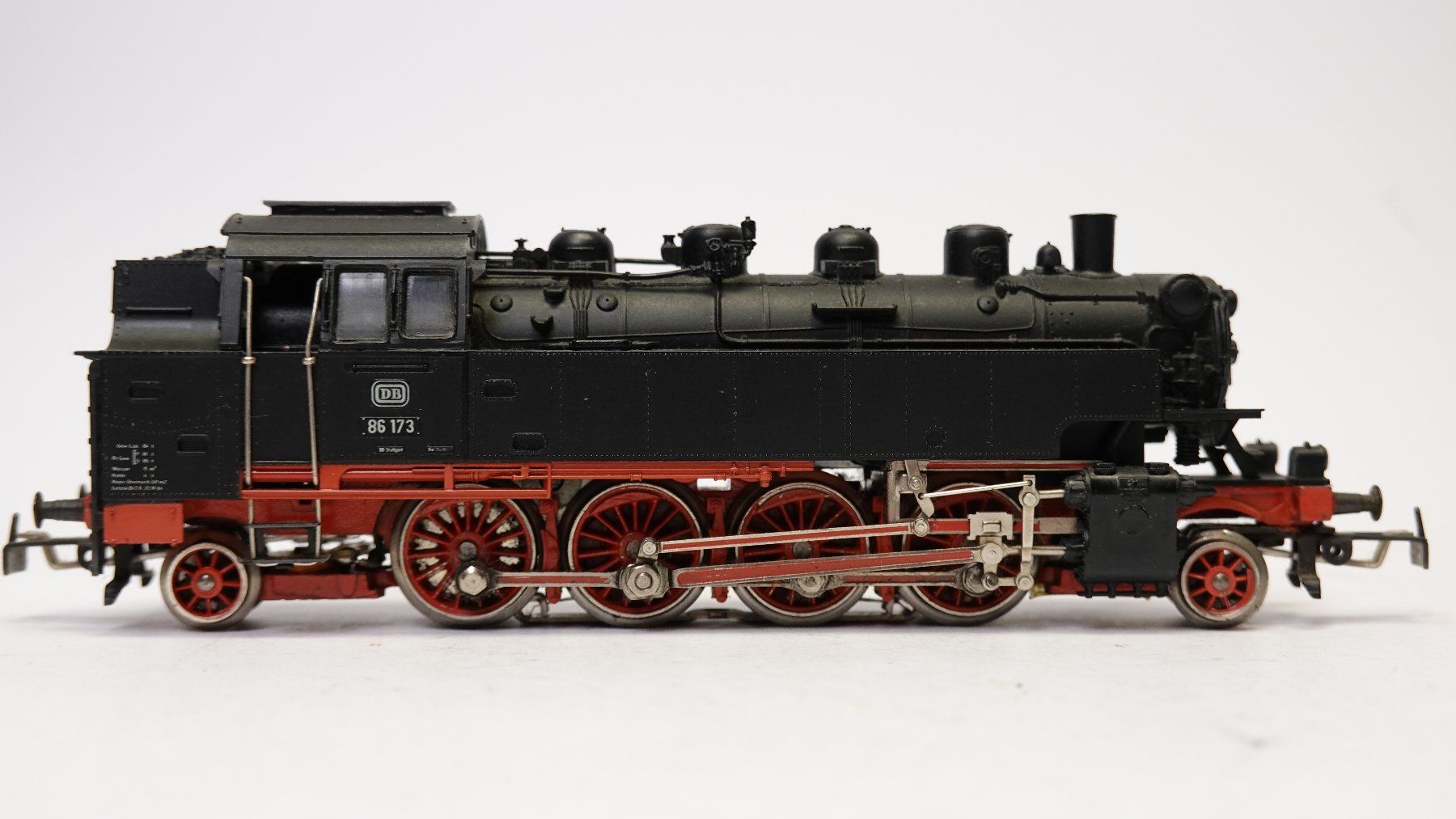 Märklin Modellini di ferrovie: e6 Märklin 3096 DB BR 86 Dampflok – Usato da Thun venduto da evinka_gmbh 4