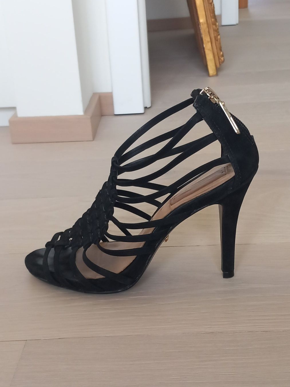 Damenschuhe: Stiletto en nubuck noir T.38 – Gebraucht aus Troinex von awh_m65m 2