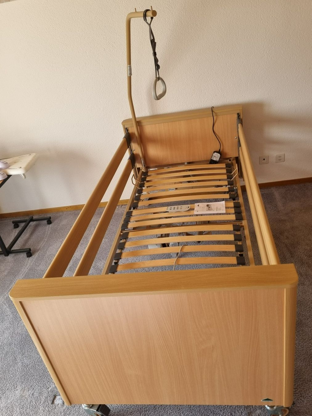 Attrezzature mediche: Pflegebett – Usato da Rheinklingen venduto da Weinberg14 1