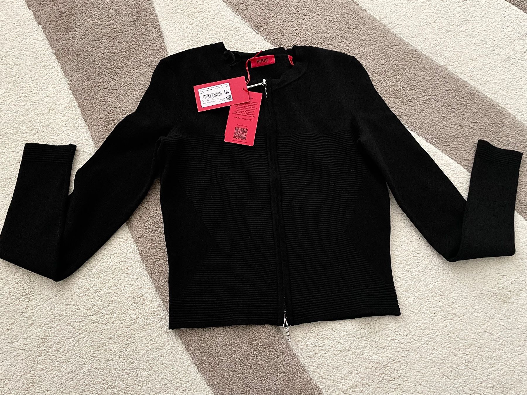 Hugo Boss Jacken: HUGO BOSS JACKE - CARDIGAN – Neu und originalverpackt aus Zürich von Mina_09 1
