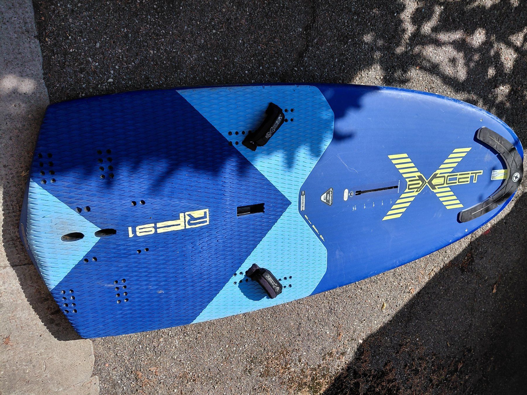 Tavole da surf e di nuoto: flotteur de windfoil – Usato da THÔNEX venduto da guigui03