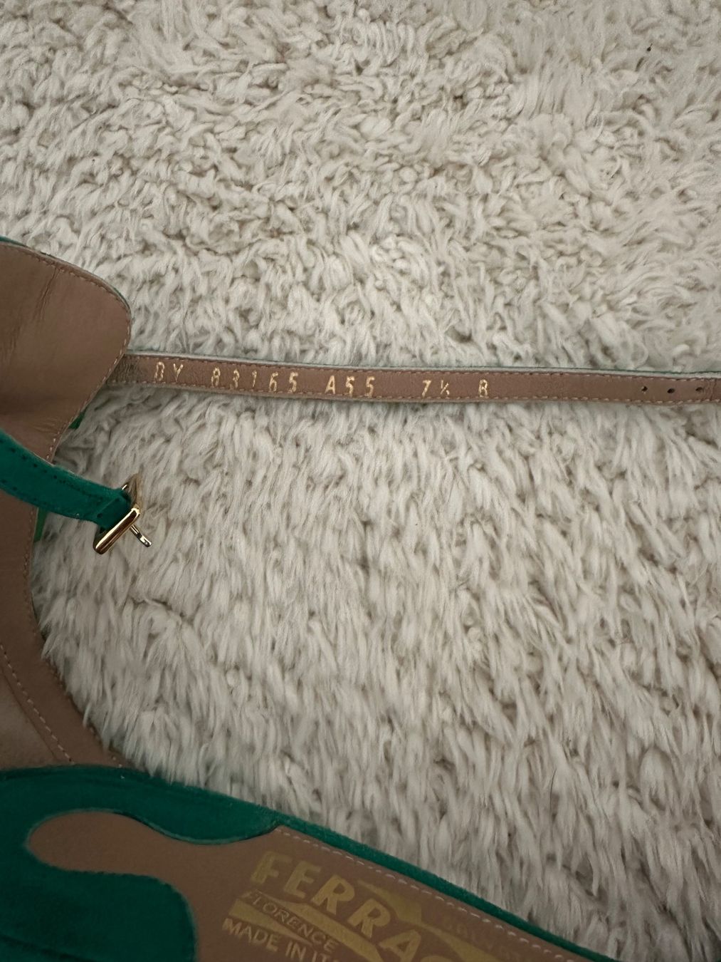 Salvatore Ferragamo Scarpe da donna: Salvatore Ferragamo Suede Sandals – Usato da Dallenwil venduto da ZD2019 4