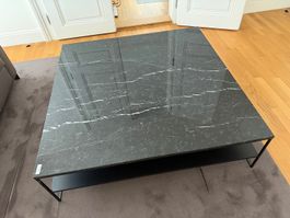 MINOTTI Tisch, schwarzer Marmor