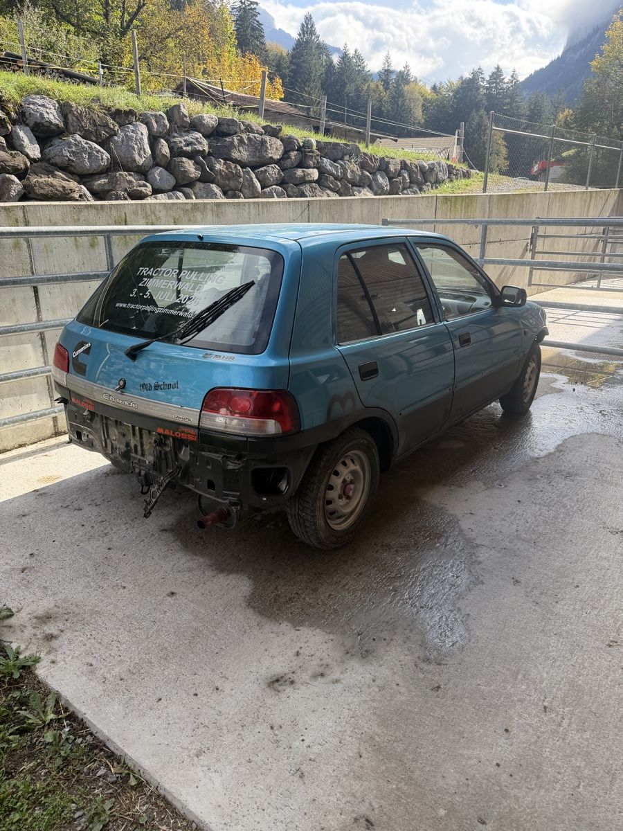 Daihatsu Autos: Daihatsu charade  – Gebraucht aus Gsteigwiler von AEBI40 1