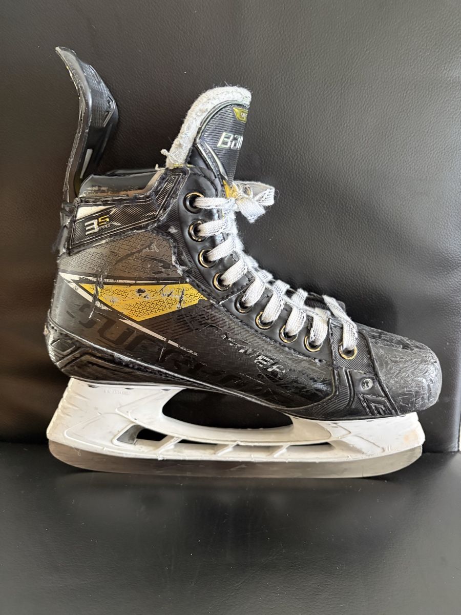 Bauer Schlittschuhe: Bauer 3SPRO, Gr. 5.5, Fit2 – Gebraucht aus St. Silvester von HCMR 3