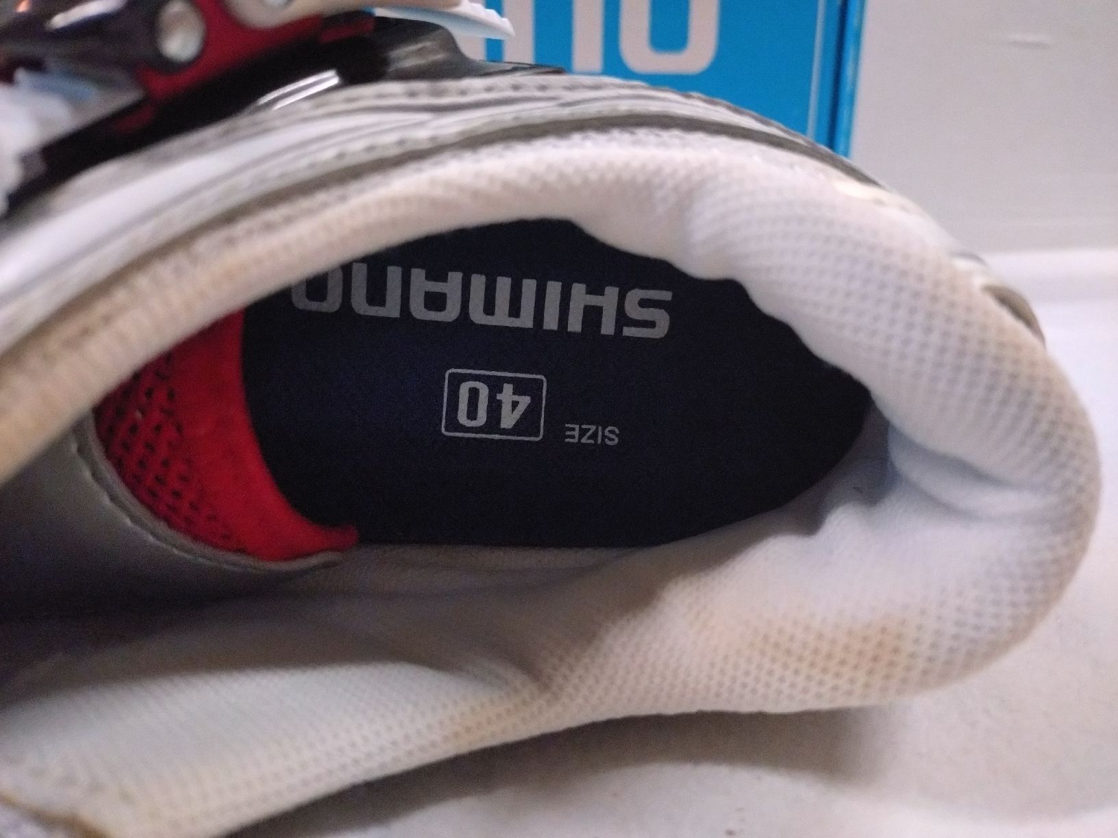 Shimano Herrenschuhe: Chaussures de cyclisme Shimano R133, taille 40 NOS – Neu (gemäss Beschreibung) aus Farvagny-le-Grand von LaCaverne 5