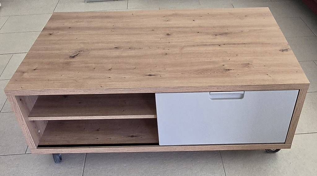 Tavoli: Wohnzimmer Tisch – Usato da Rheinfelden venduto da Dwalliseri 3