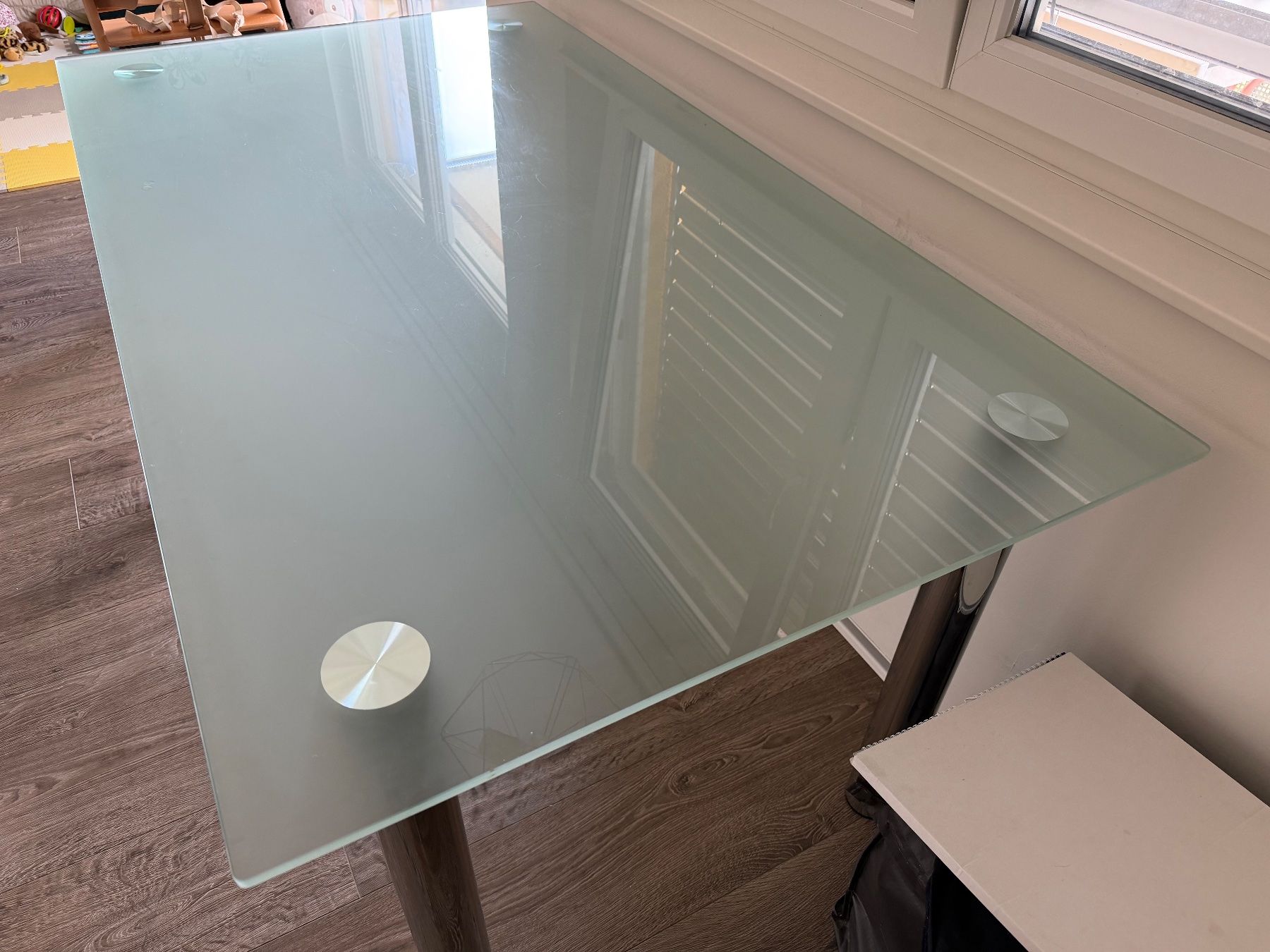 Tavoli: Moderner Glas-Esstisch | Esstisch aus Glas – Usato da Dübendorf venduto da amandeep27789 4