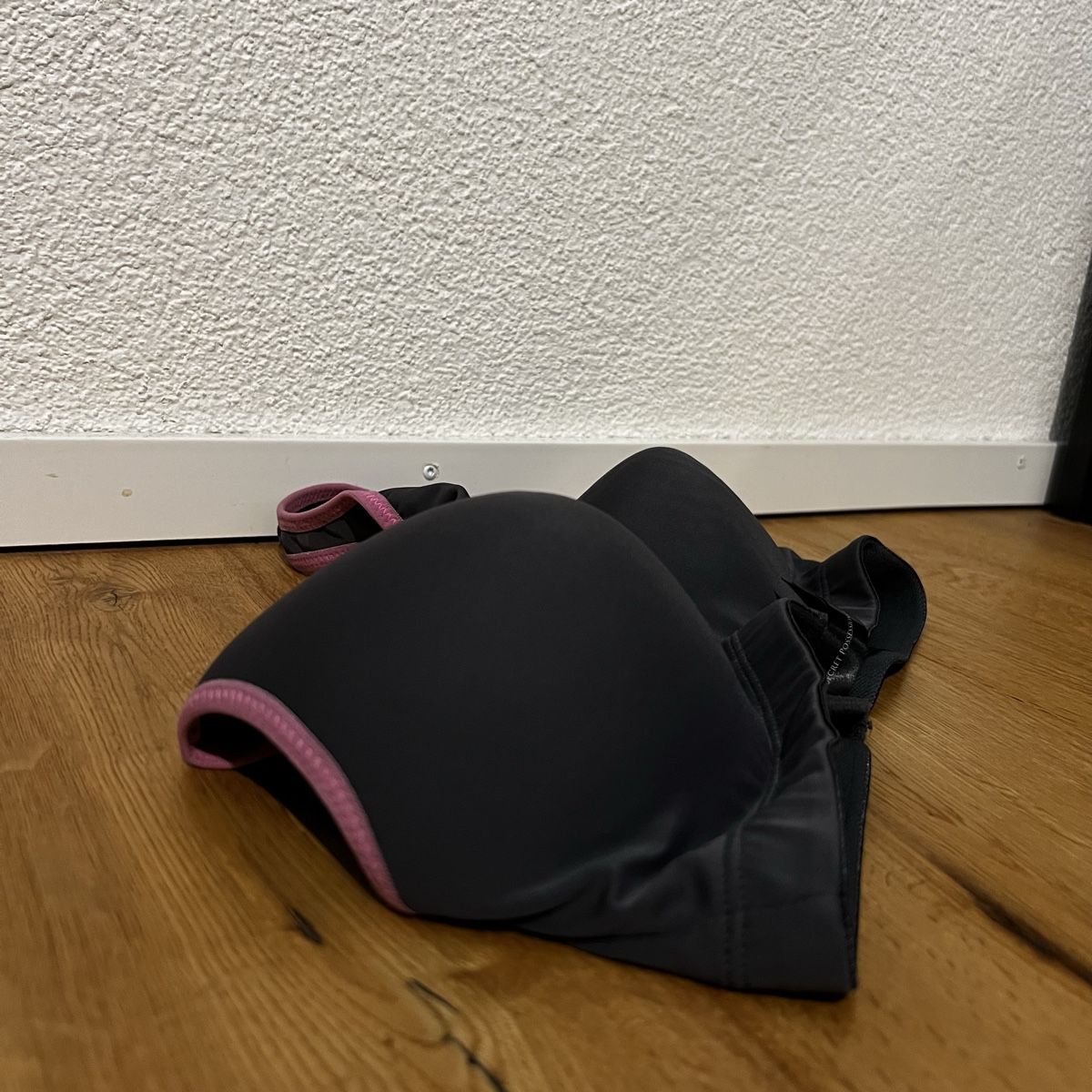 Altra biancheria intima: Sport BH Pink/Grau  – Usato da Chur venduto da noe_mh8b 3