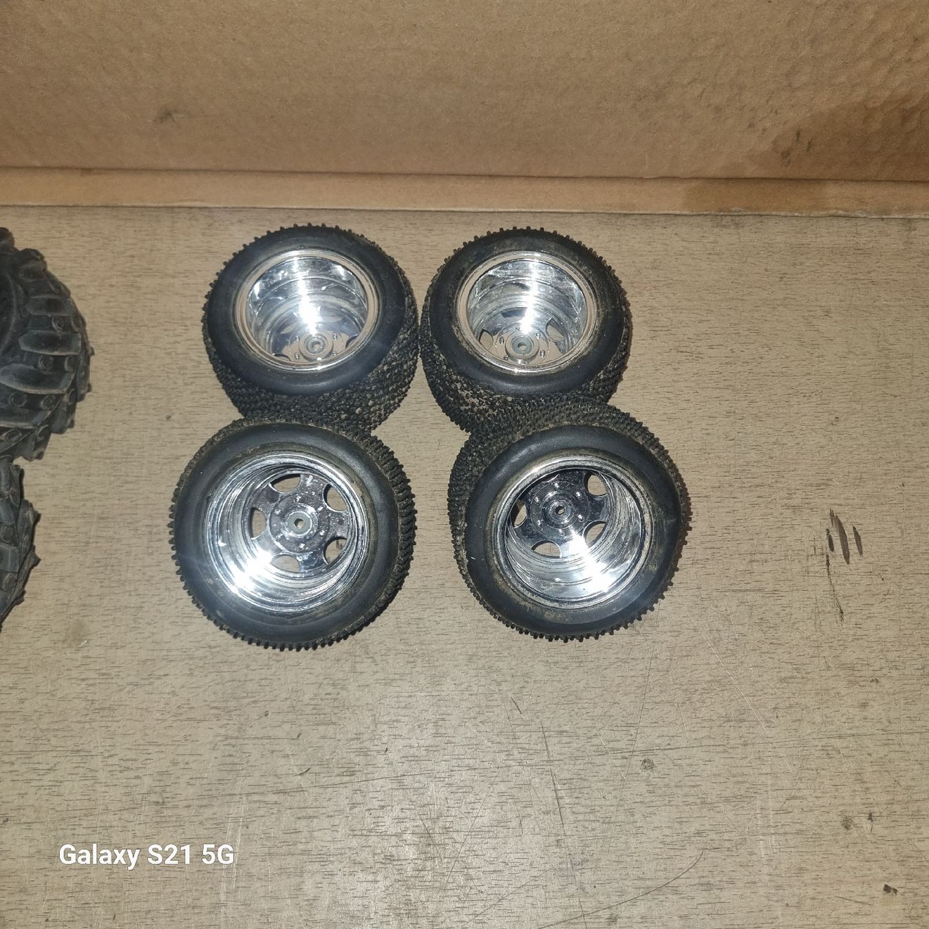 Modellismo RC: 1:10 Rc auto Räder – Usato da Sisikon venduto da SanAndreas 3