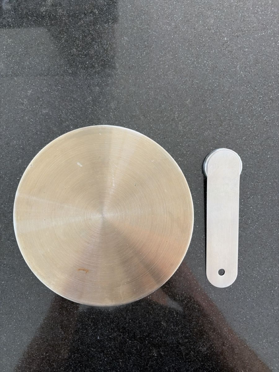 Elettrodomestici da cucina: Induction Conversion Plate w Magnetic Holder  – Usato da Zug venduto da CyclingThings