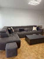 Ecksofa anthrazit 350x210cm mit Hocker gut erhalten