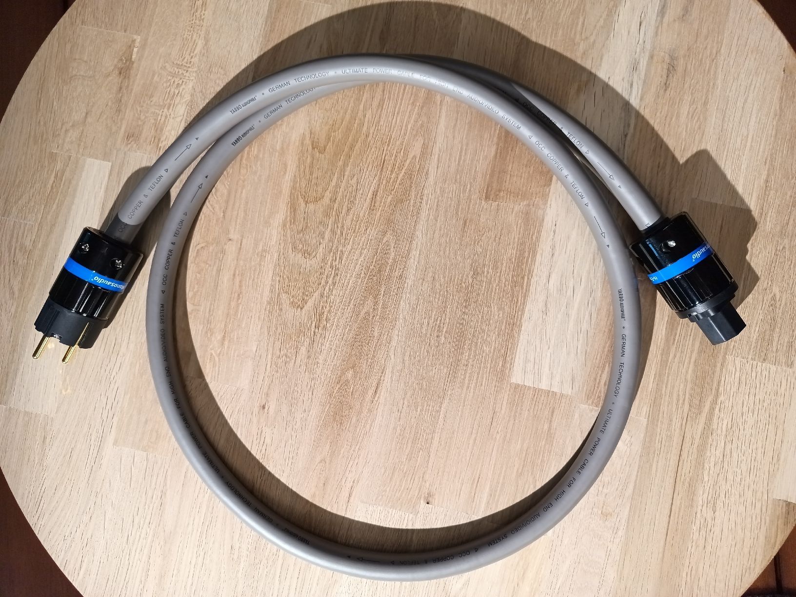 Cavi: Highend OCC Massivleiter Teflon Netzkabel – Nuovo e nell'imballaggio originale da Rosshäusern venduto da HighendSolutions