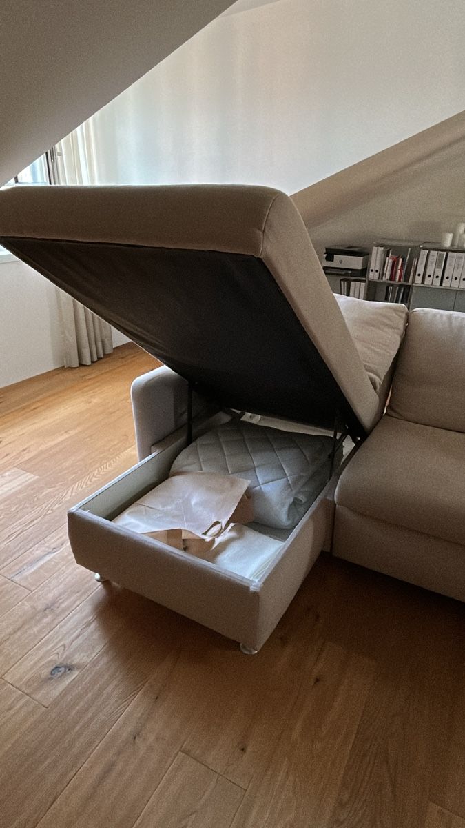 Pfister Divani: Ecksofa mit Schlaffunktion und Bettkasten beige – Usato da Rapperswil SG venduto da jea_7fqg 1