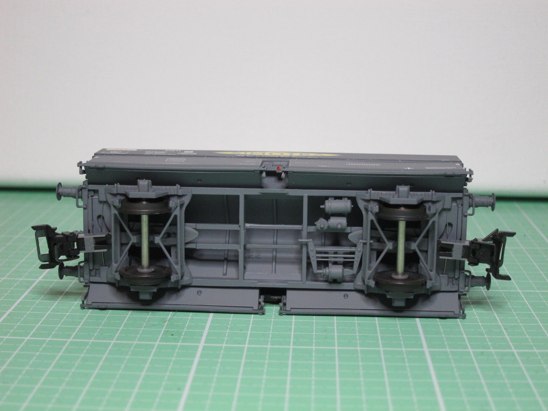 Modelleisenbahnen: 2 Modellbahn Güterwagen SIMOTRA SNCF. – Gebraucht aus Zürich von Bubola 5