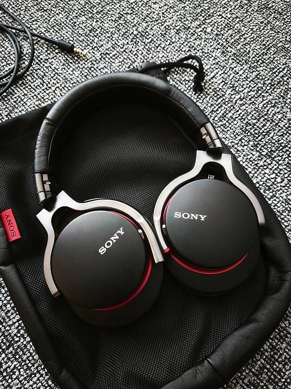 Sony Cuffie: Sony MDR-1R – Usato da Winterthur venduto da messiha 4