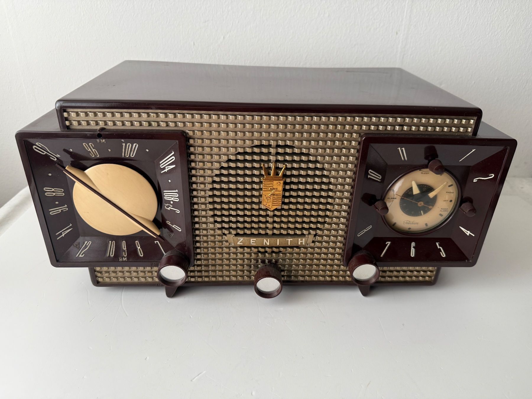 Radio: Antikes Zenith Radio J733 – Usato da Zwingen venduto da moje1 6