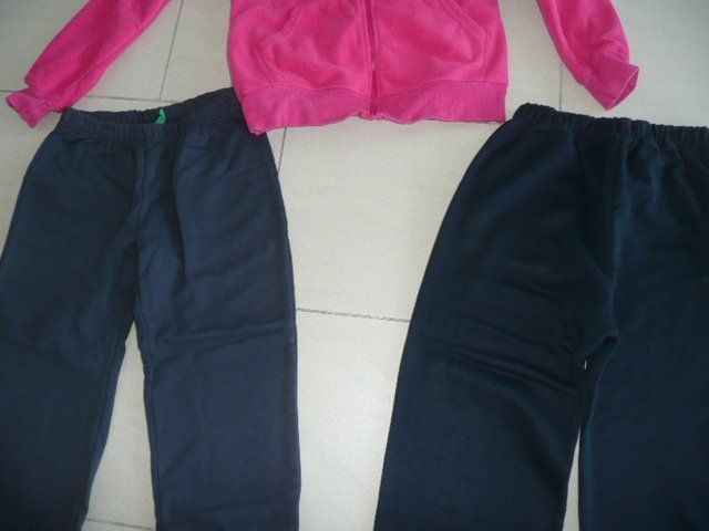 Ensembles coordonnés: Kleiderpaket Trainer und Fleece-Jacke – D'occasion à Zug par falama 2