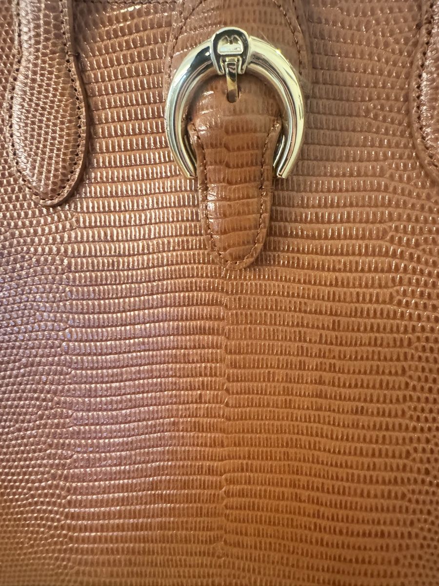 Aigner Taschen für Damen: Aigner Tasche – Gebraucht aus Knonau von geb_zc7b 1
