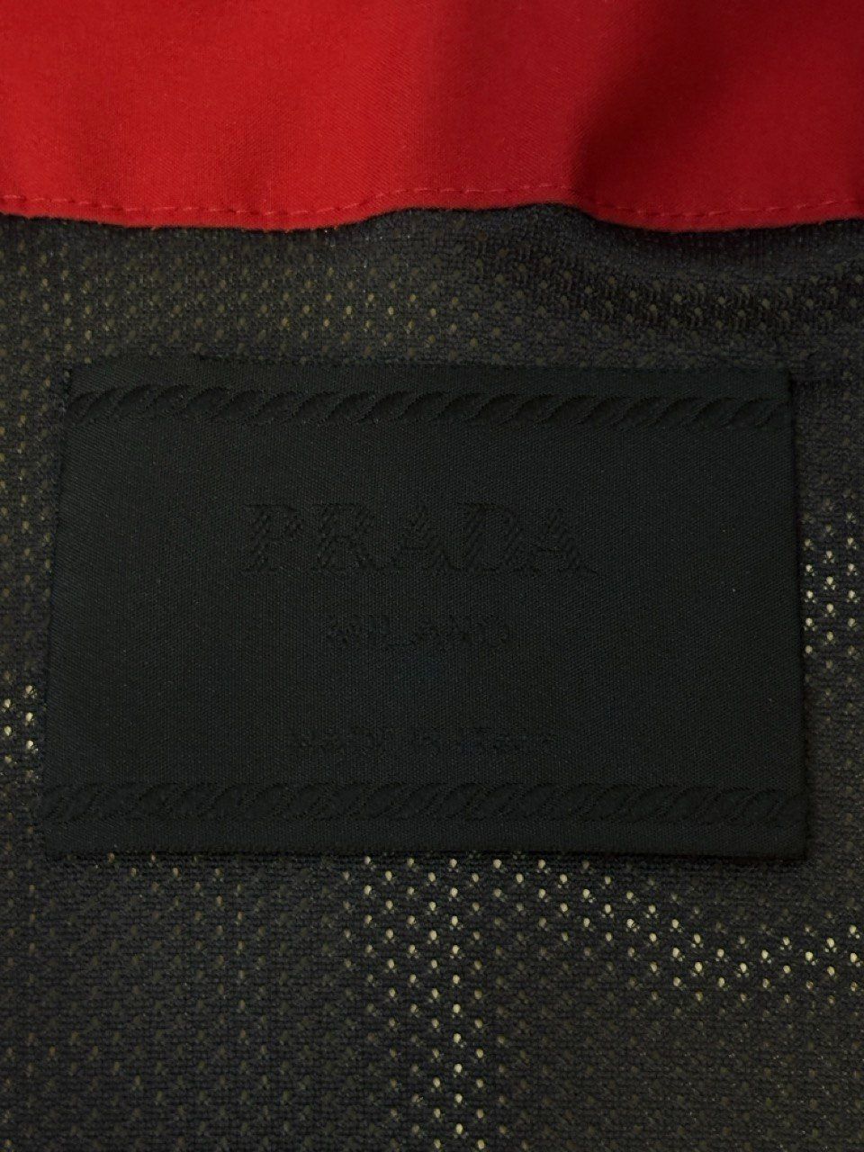 Prada Vestes: Prada Jacke – D'occasion à Wassen UR par Mariianita 1