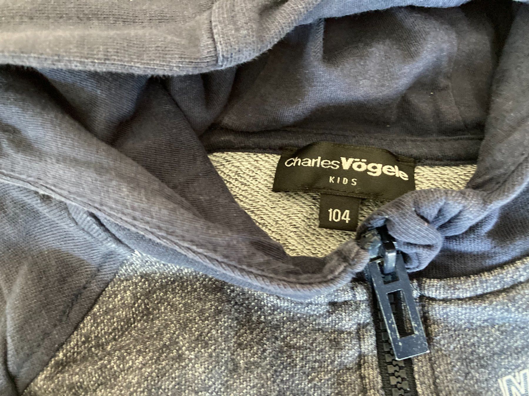 Maglioni & Felpe: Kapuzenpullover "Charles Vögele" – Usato da Muttenz venduto da Juvenile33 3