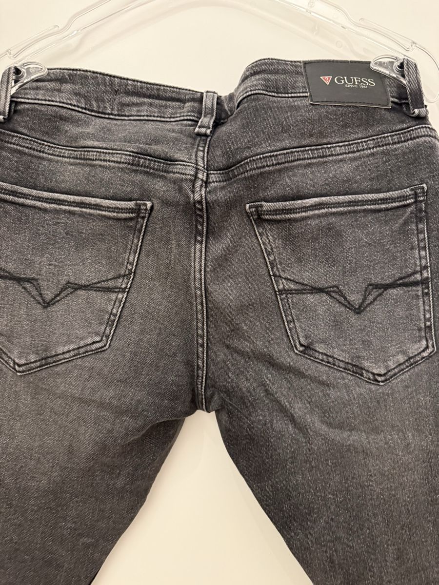 Guess Jeans: Guess Herrenjeans Top Zustand 33 – Nuovo (secondo la descrizione) da Kreuzlingen venduto da Bozzo75 7