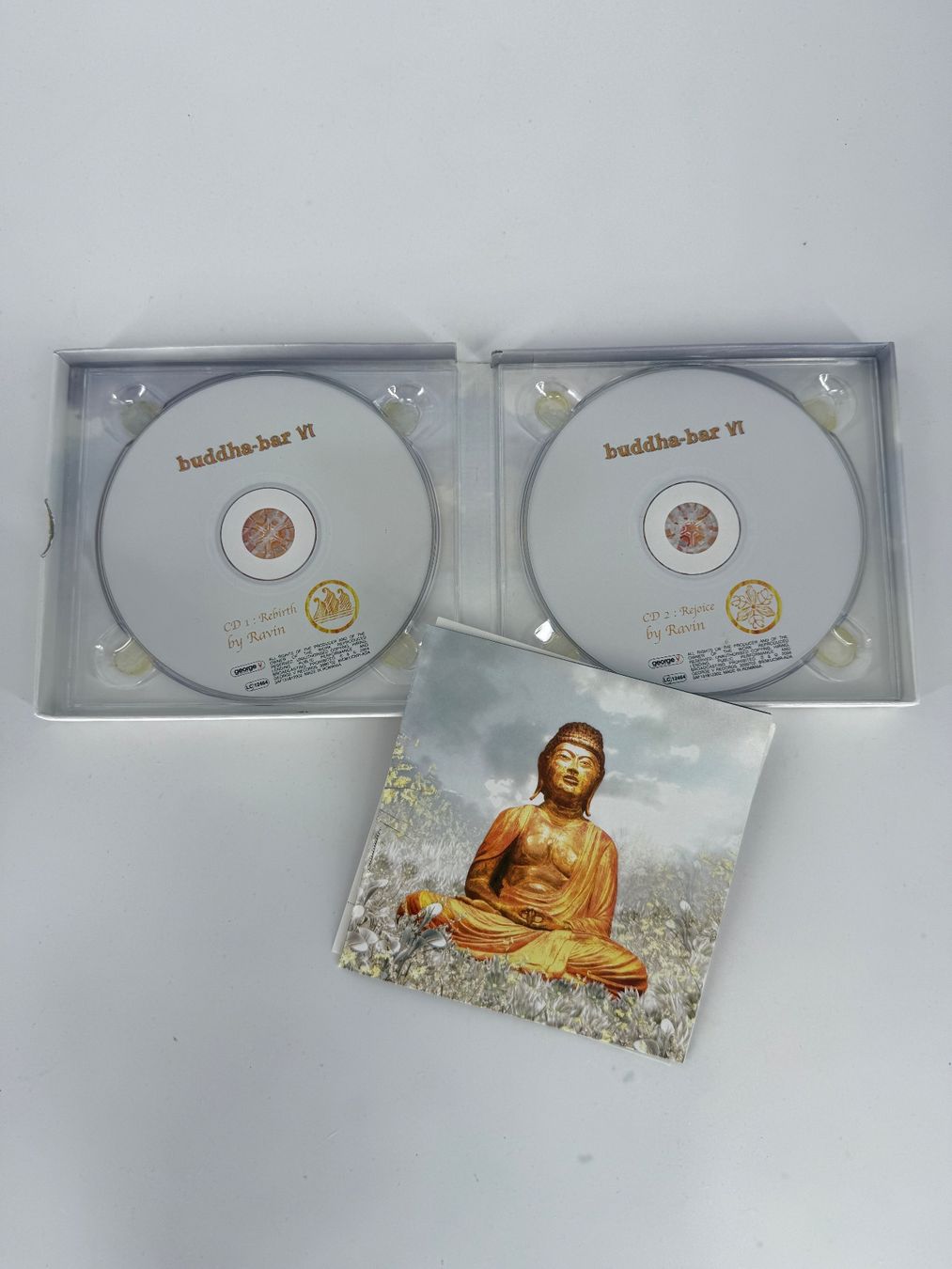 CD: Buddha Bar VI Doppel CD by Ravin – Usato da Auenstein venduto da moin. 2