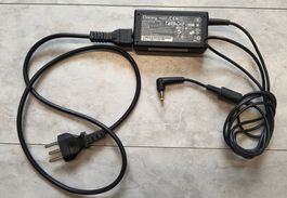 Netzteil, Netzadapter DC 19V für Labtop u.a.