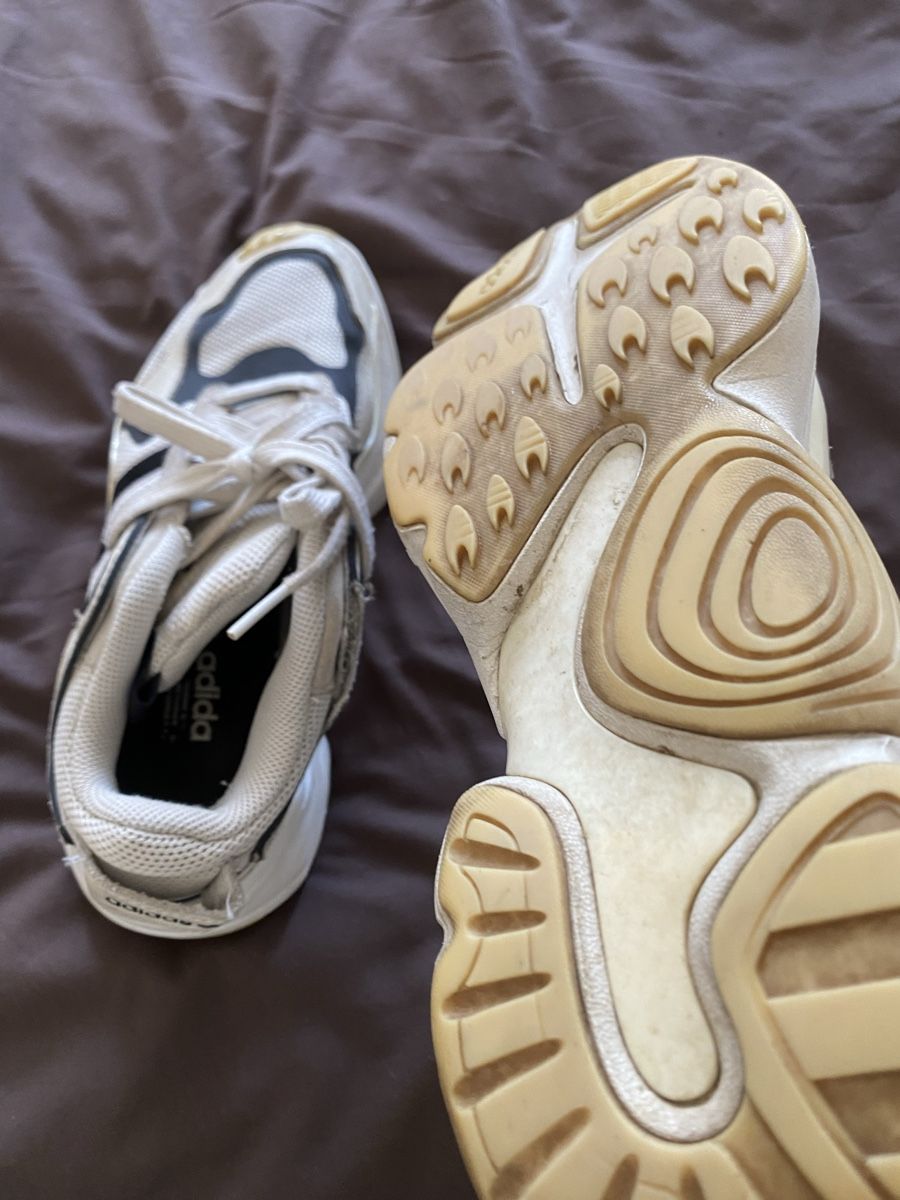 Adidas Scarpe da donna: Joli chaussure taille 37/5 – Usato da Brügg BE venduto da nou_8ht9 4