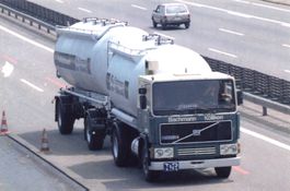 Schweiz Autobahn Volvo Lastwagen Bachmann Kölliken