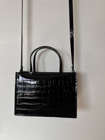 Schwarze Lack Handtasche