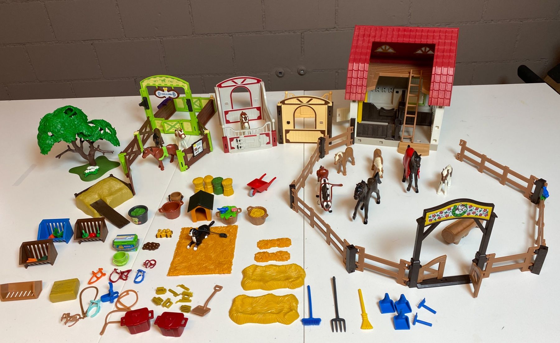 Giocattoli: Playmobil Ponyhof diverses Material – Usato da Sarnen venduto da exxusu
