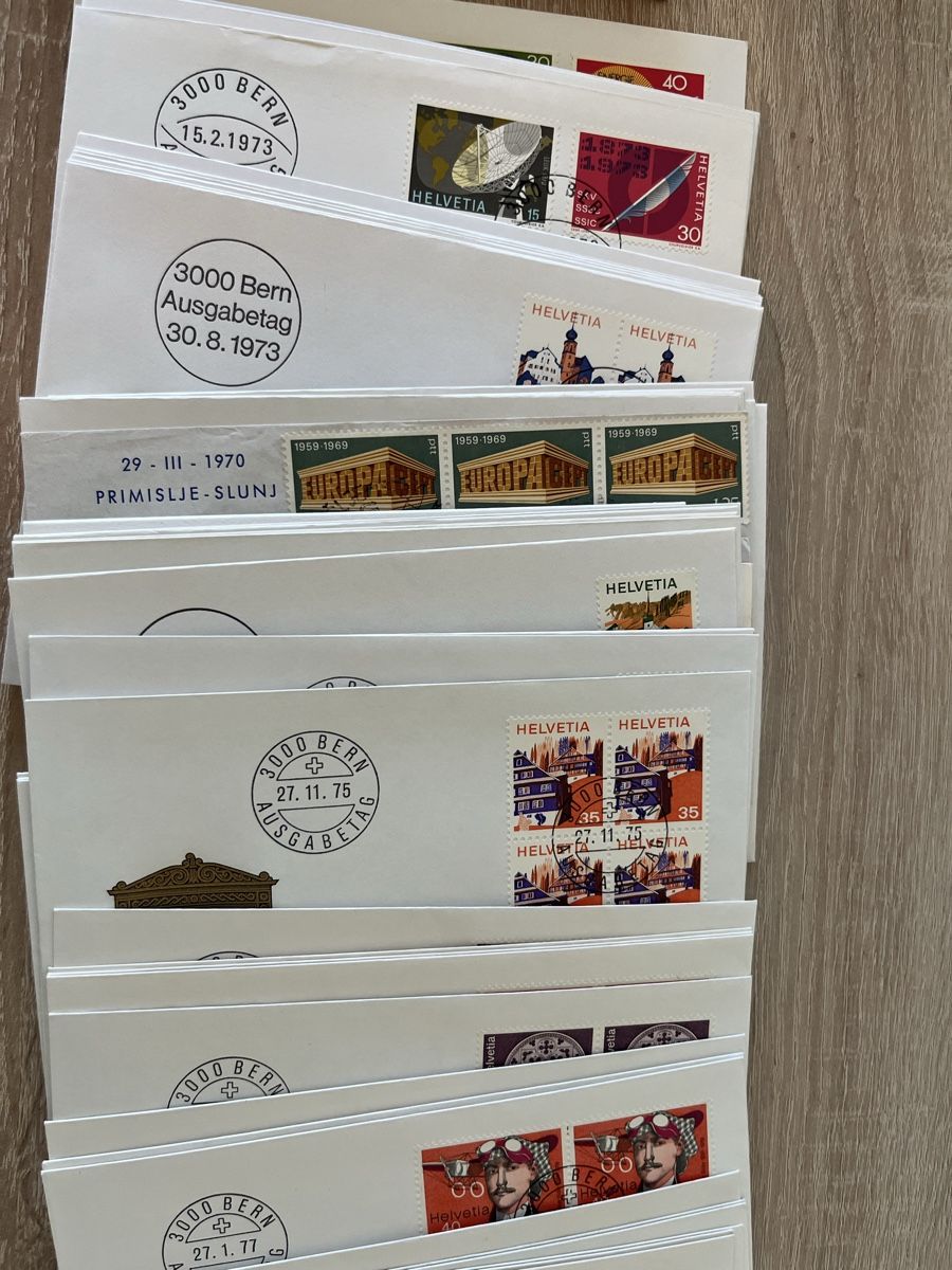 Tutti i francobolli: Briefmarkensammlung – Usato da Glarus venduto da Kathrin-1988 3