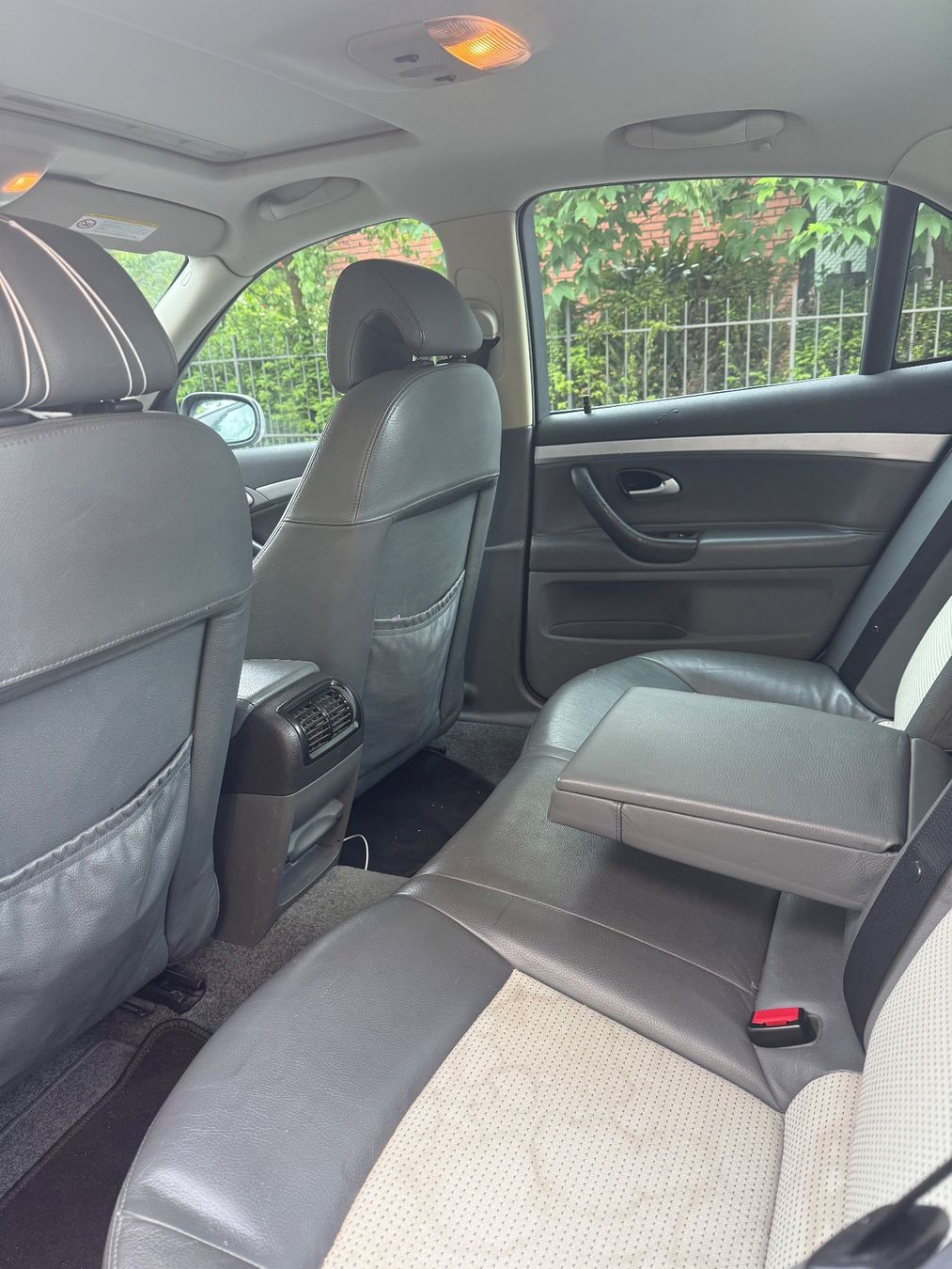 Saab Autos: Saab 9-3 2.0t mit Sonnendach – D'occasion à Biel/Bienne par ICK 6
