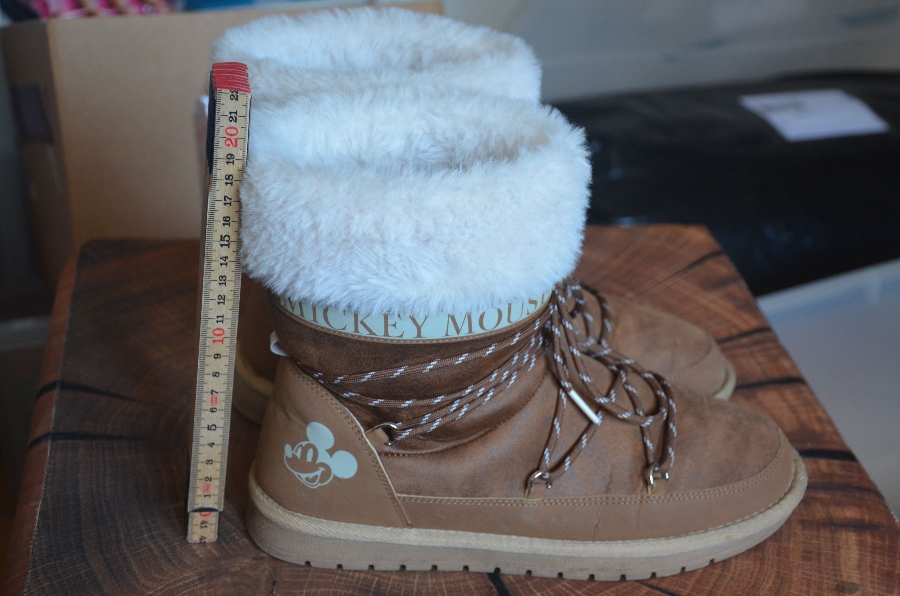 Damenschuhe: NO 41 - BOOT DISNEY (PRIX FR 80) – Gebraucht aus Chiasso von Dolly015