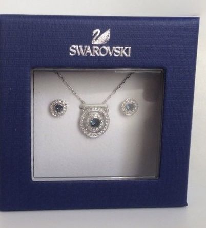 Swarovski Ketten: Swarovski Schmuckset, Kette & Ohrstecker – Neu (gemäss Beschreibung) aus Meilen von mogli_luna 1