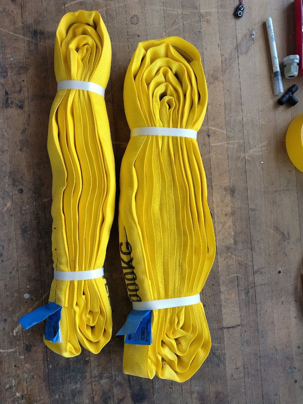 Kletterausrüstungen: 2 Stück Rundschlingen – Neu und originalverpackt aus Brüttisellen von Grorbas