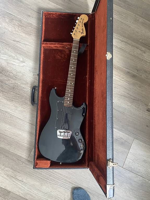 Fender Strumenti musicali: Fender Musicmaster 1978 – Usato da Les Charbonnières venduto da bap_s68x 1