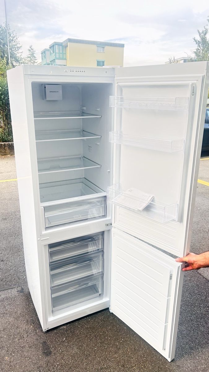 Electrolux Kühlschrank: Electrolux Kühlschrank Weiss – Neu (gemäss Beschreibung) aus Embrach von yap_jwh6 3