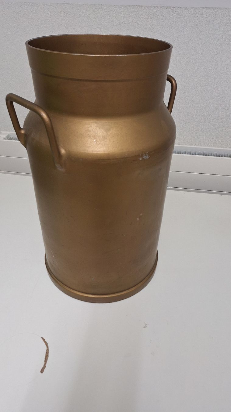 Altri mobili per ufficio: Milchkanne / Schirmständer – Usato da Binningen venduto da Bombeleger 1